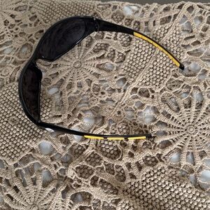 Vintage new Pittsburgh Steeler wraparound Sunglasses